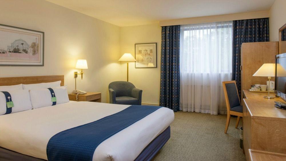Holiday Inn Warrington By Ihg Kültér fotó