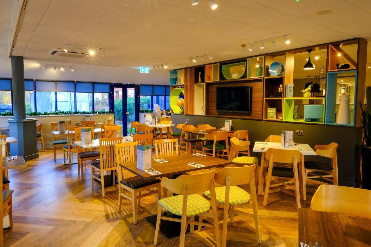 Holiday Inn Warrington By Ihg Kültér fotó