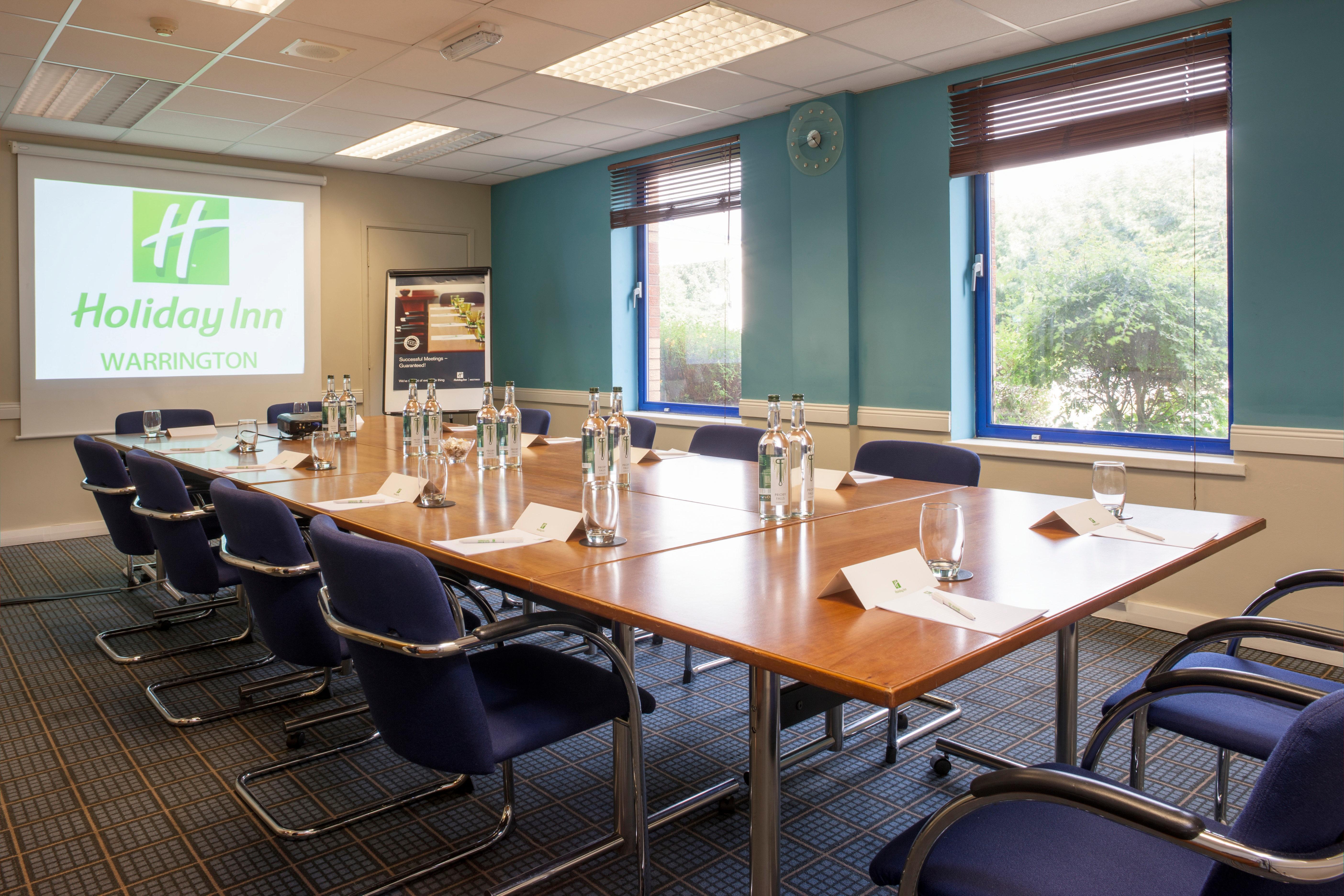 Holiday Inn Warrington By Ihg Kültér fotó